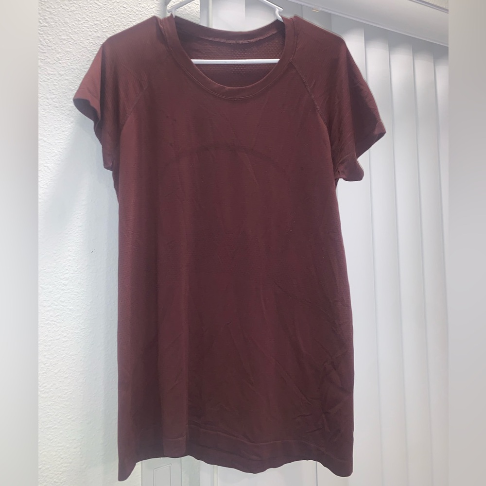 Large Lululemon Swiftly Tech Short Sleeve 2.0